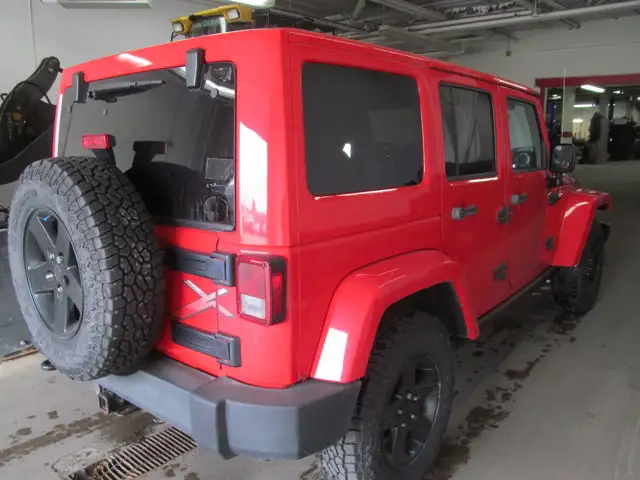 2015 Jeep Wrangler Unlimited Wrangler X - Photo 4