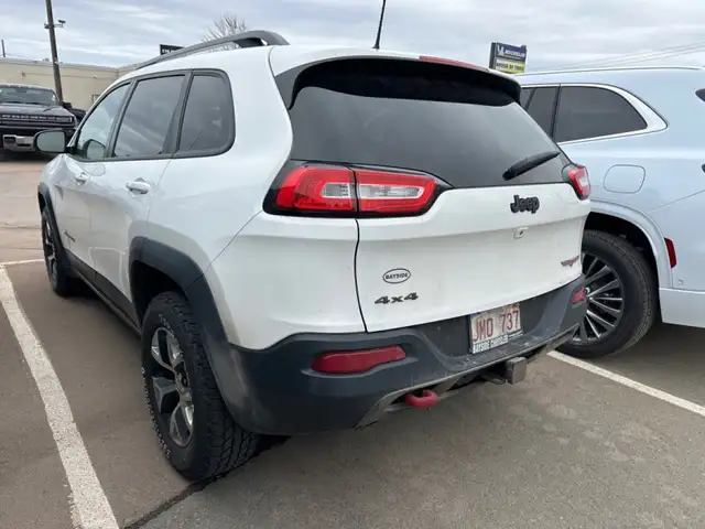 2016 Jeep Cherokee Trailhawk - Bluetooth - $254 B/W - Photo 5