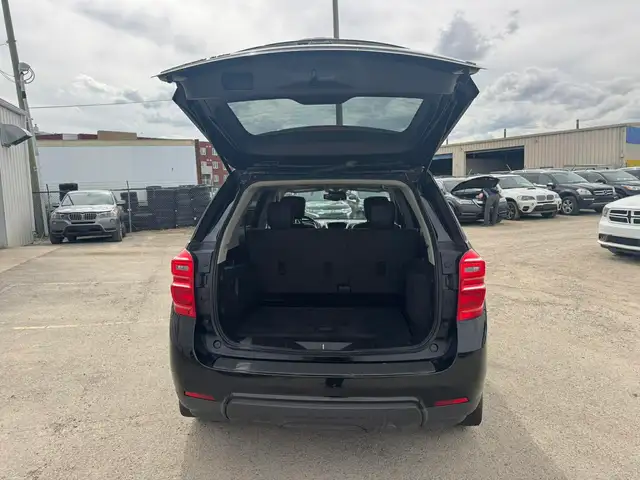 2017 Chevrolet Equinox LTZ - Photo 4