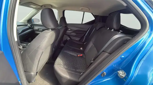 2025 Nissan Kicks Play SV B.CAM/R.START/H.SEATS&WHEEL/CARPLAY/LO - Photo 17