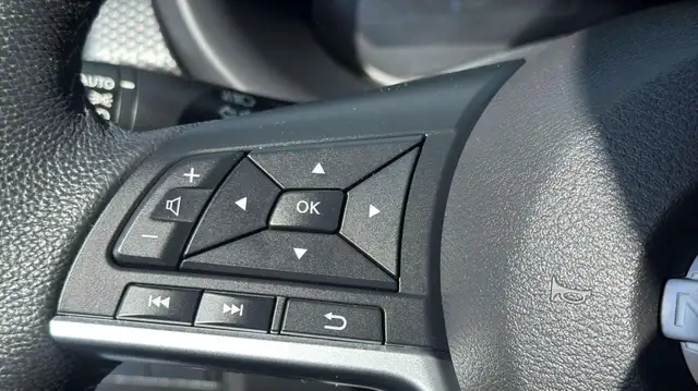 2025 Nissan Kicks Play SV B.CAM/R.START/H.SEATS&WHEEL/CARPLAY/LO - Photo 21