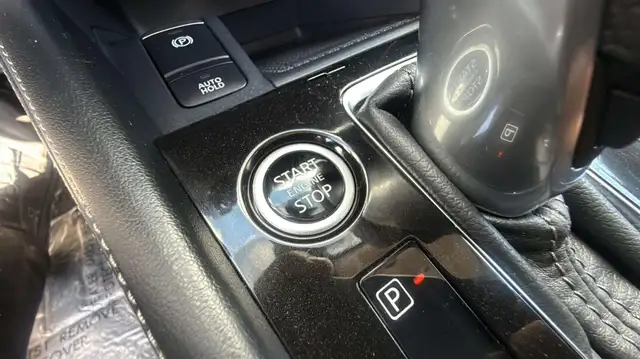 2025 Nissan Kicks Play SV B.CAM/R.START/H.SEATS&WHEEL/CARPLAY/LO - Photo 26