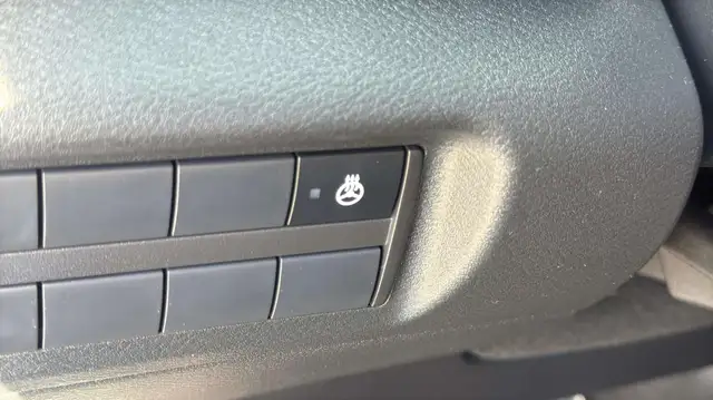 2025 Nissan Kicks Play SV B.CAM/R.START/H.SEATS&WHEEL/CARPLAY/LO - Photo 29