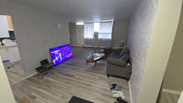 Apartment Available - Photo 3