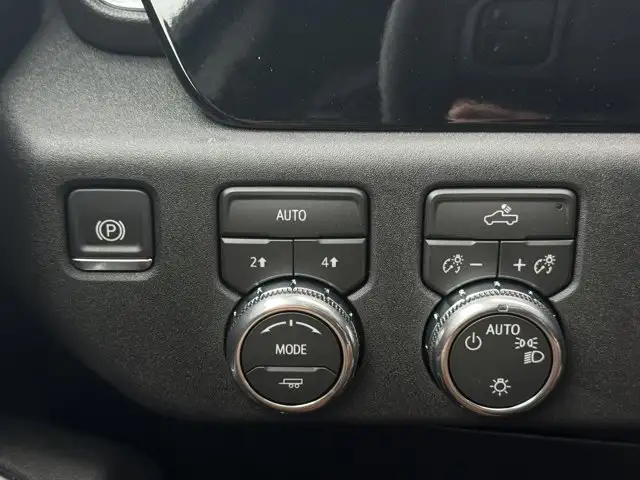 2026 GMC Sierra 1500 SLE- Wi-Fi Hotspot Capable - Photo 38
