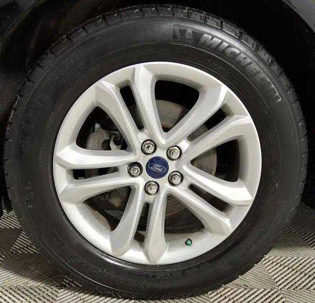 2019 Ford Edge SEL FWD | Turbocharged Comfort | Versatility | We - Photo 7