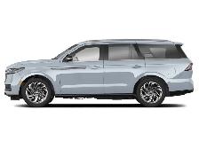 2025 Lincoln Navigator - Photo 3