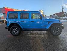 2025 Jeep Wrangler Sahara - Photo 5