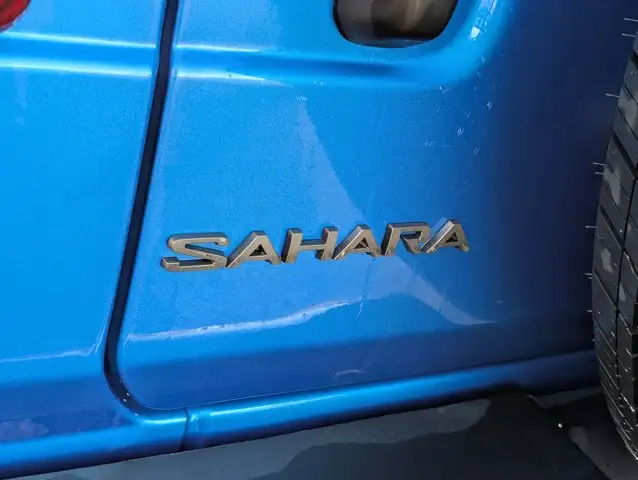 2025 Jeep Wrangler Sahara - Photo 11