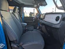 2025 Jeep Wrangler Sahara - Photo 16