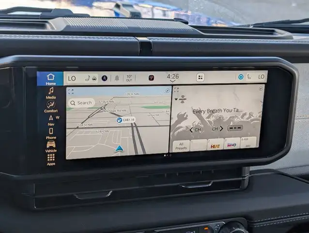 2025 Jeep Wrangler Sahara - Photo 22