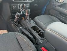 2025 Jeep Wrangler Sahara - Photo 27