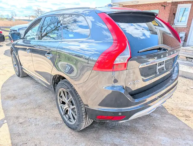 2016 Volvo XC60 AWD 5dr T5 Special Edition Premier | Sun-roof! | - Photo 5