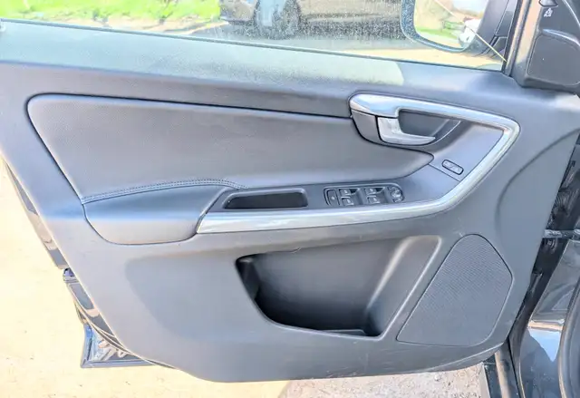 2016 Volvo XC60 AWD 5dr T5 Special Edition Premier | Sun-roof! | - Photo 7