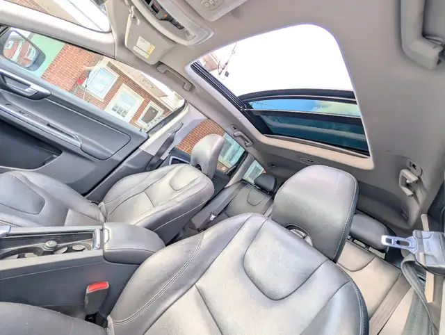 2016 Volvo XC60 AWD 5dr T5 Special Edition Premier | Sun-roof! | - Photo 10
