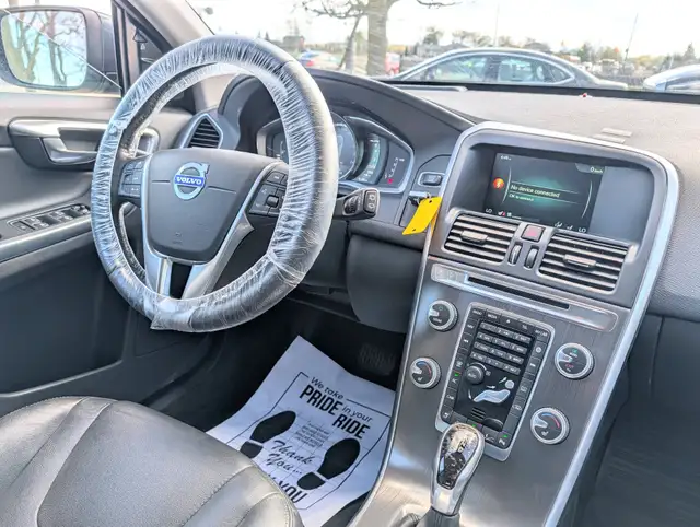 2016 Volvo XC60 AWD 5dr T5 Special Edition Premier | Sun-roof! | - Photo 17