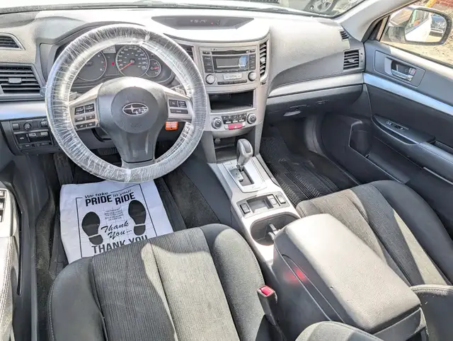 2014 Subaru Legacy 2.5i Premium | Heated seats! | One owner! | C - Photo 6