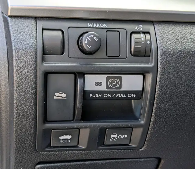 2014 Subaru Legacy 2.5i Premium | Heated seats! | One owner! | C - Photo 7