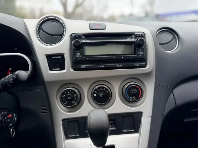 2013 Toyota Matrix 110KM CERTIFIED-WARRANTY - Photo 22