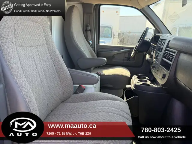 2011 GMC Savana 3500 135' - Shelving And Ladder rack Included - Photo 16