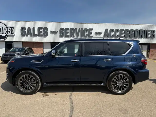2023 NISSAN ARMADA PLATINUM/ WITH SECOND SET OF TIRES - Photo 11