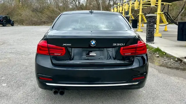 2017 BMW 3 SERIES 330I XDRIVE - Photo 6