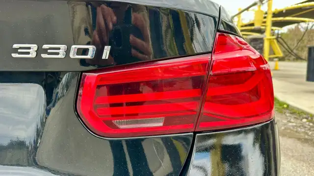 2017 BMW 3 SERIES 330I XDRIVE - Photo 8