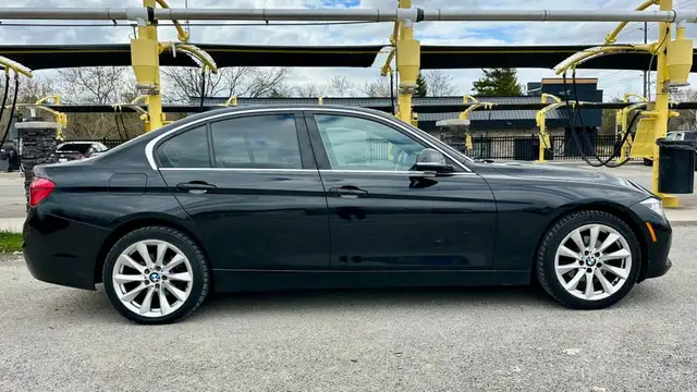 2017 BMW 3 SERIES 330I XDRIVE - Photo 9