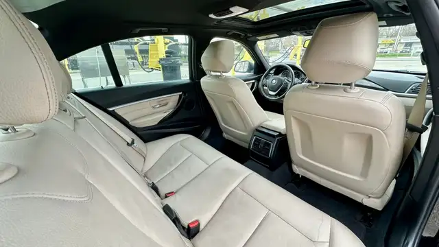 2017 BMW 3 SERIES 330I XDRIVE - Photo 14