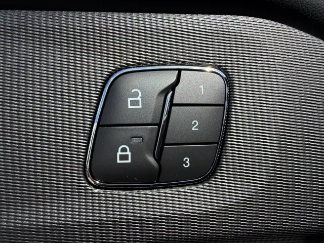 2026 Ford Explorer TREMOR | TREMOR ULTIMATE PACKAGE | BLUECRUISE - Photo 16