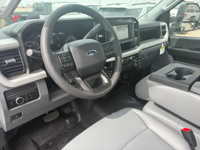 2026 Ford Super Duty F-550 DRW XL | PAYLOAD PLUS PACKAGE | TOW P - Photo 18