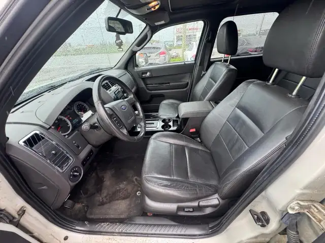 2009 Ford Escape LIMITED, AWD, V6, LEATHER, AUTO, AS IS SPECIAL - Photo 9