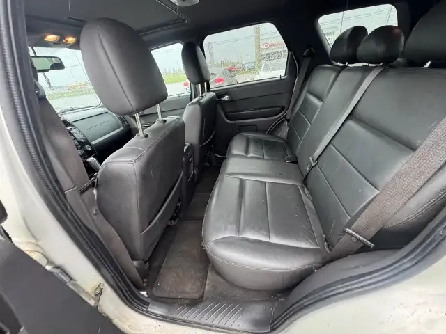 2009 Ford Escape LIMITED, AWD, V6, LEATHER, AUTO, AS IS SPECIAL - Photo 10
