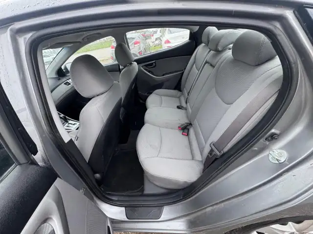 2013 Hyundai Elantra GLS, NO ACCIDENTS, WELL MAINTAINED, CERTIFI - Photo 10