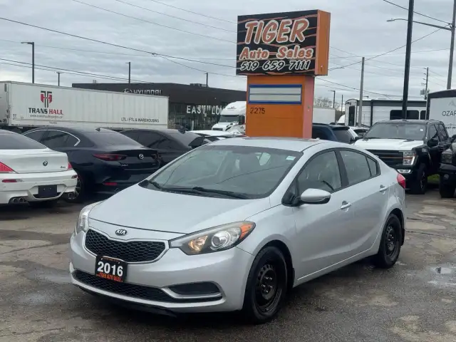 2016 Kia Forte LX, AUTO, SEDAN, 4 CYL, GREAT ON FUEL, CERTIFIED - Photo 2