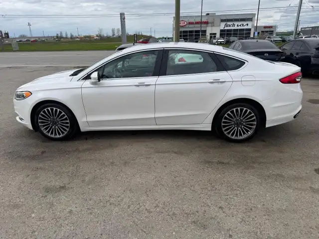 2017 Ford Fusion SE, LEATHER, LOADED, ONLY 136KMS, CERTIFIED - Photo 2