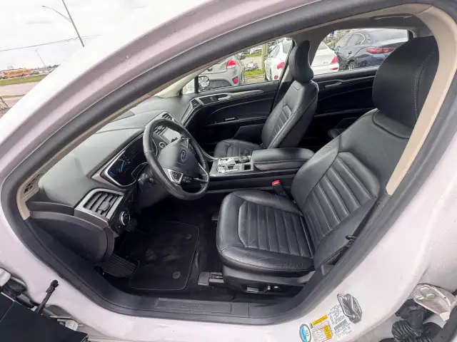 2017 Ford Fusion SE, LEATHER, LOADED, ONLY 136KMS, CERTIFIED - Photo 9