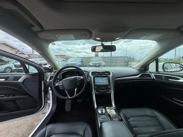 2017 Ford Fusion SE, LEATHER, LOADED, ONLY 136KMS, CERTIFIED - Photo 12