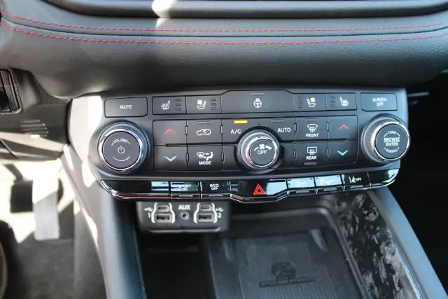 2024 Dodge Durango R/T Plus - Photo 18