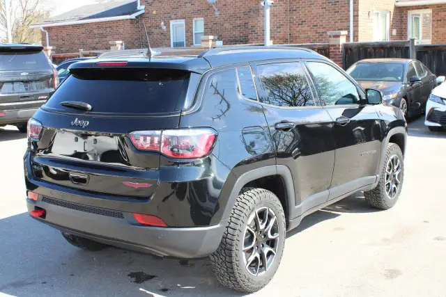2024 Jeep Compass Trailhawk - Photo 18