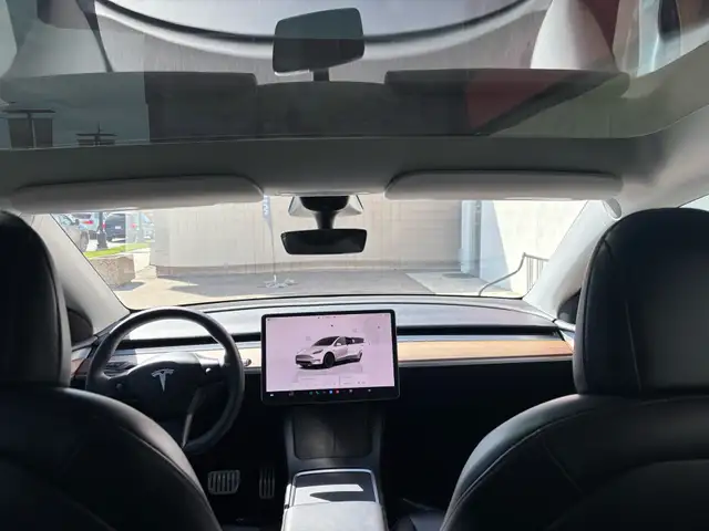 2022 Tesla Model Y Performance AWD - Photo 13