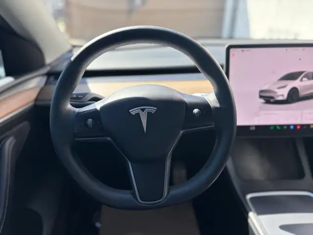 2022 Tesla Model Y Performance AWD - Photo 18