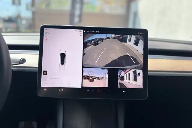 2022 Tesla Model Y Performance AWD - Photo 23