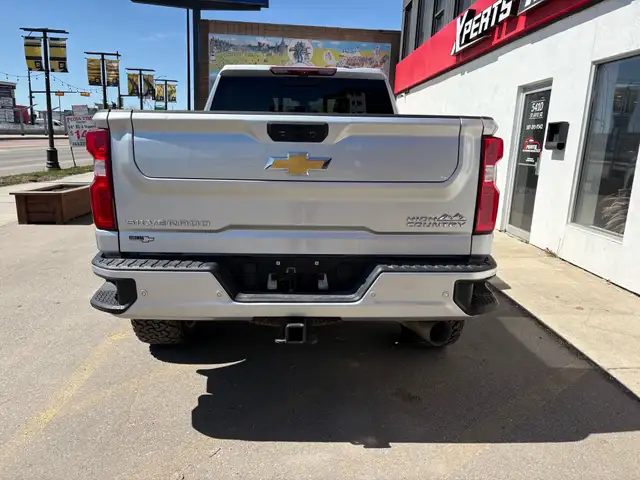 2023 Chevrolet Silverado 3500HD 4WD Crew Cab 159' High Country - Photo 8