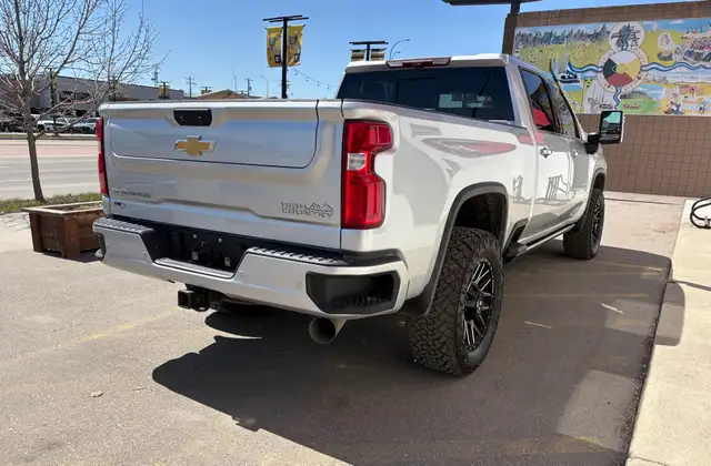 2023 Chevrolet Silverado 3500HD 4WD Crew Cab 159' High Country - Photo 9