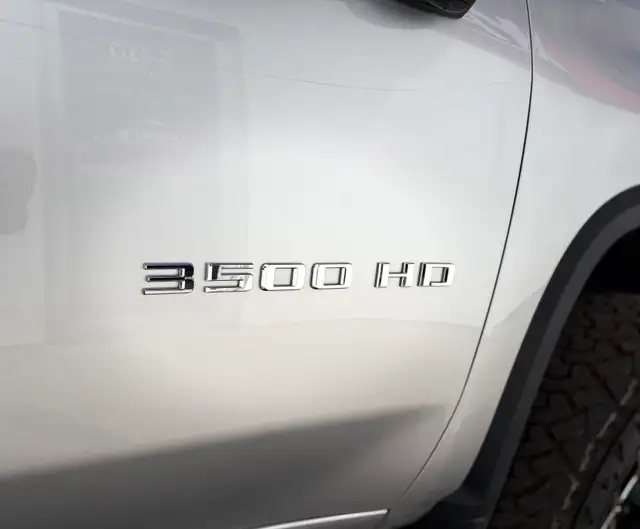 2023 Chevrolet Silverado 3500HD 4WD Crew Cab 159' High Country - Photo 35