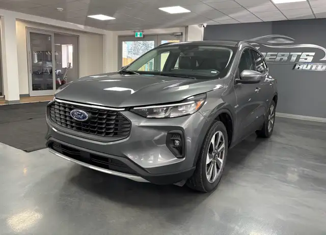 2025 Ford Escape Platinum AWD - Photo 9