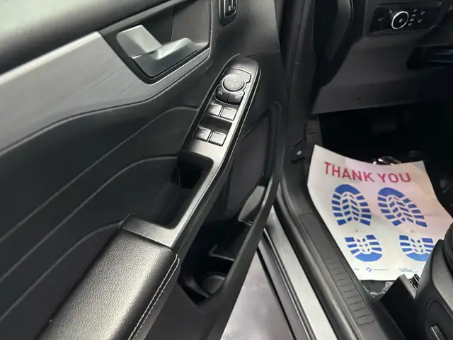 2025 Ford Escape Platinum AWD - Photo 10