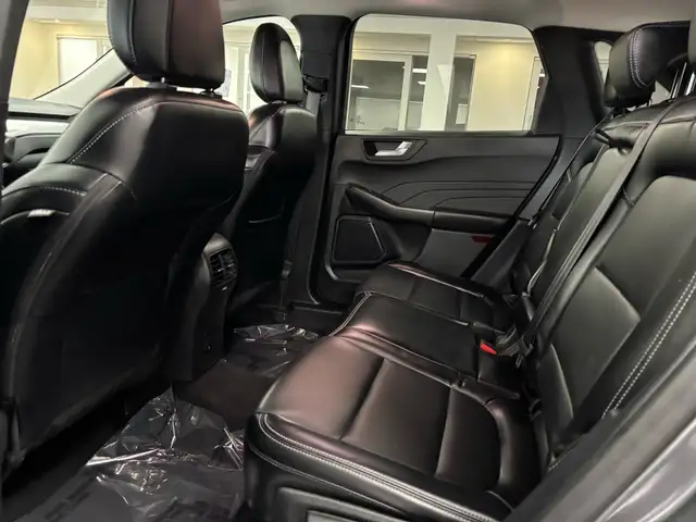2025 Ford Escape Platinum AWD - Photo 14