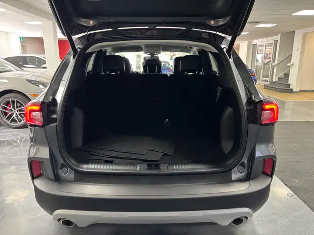 2025 Ford Escape Platinum AWD - Photo 16